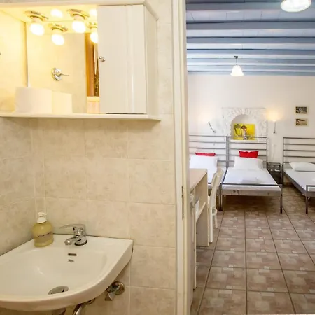 En Tino Retreats - Sunshine Penzion