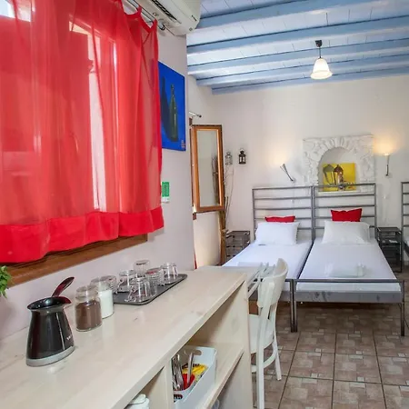 En Tino Retreats - Sunshine Inn Tinos